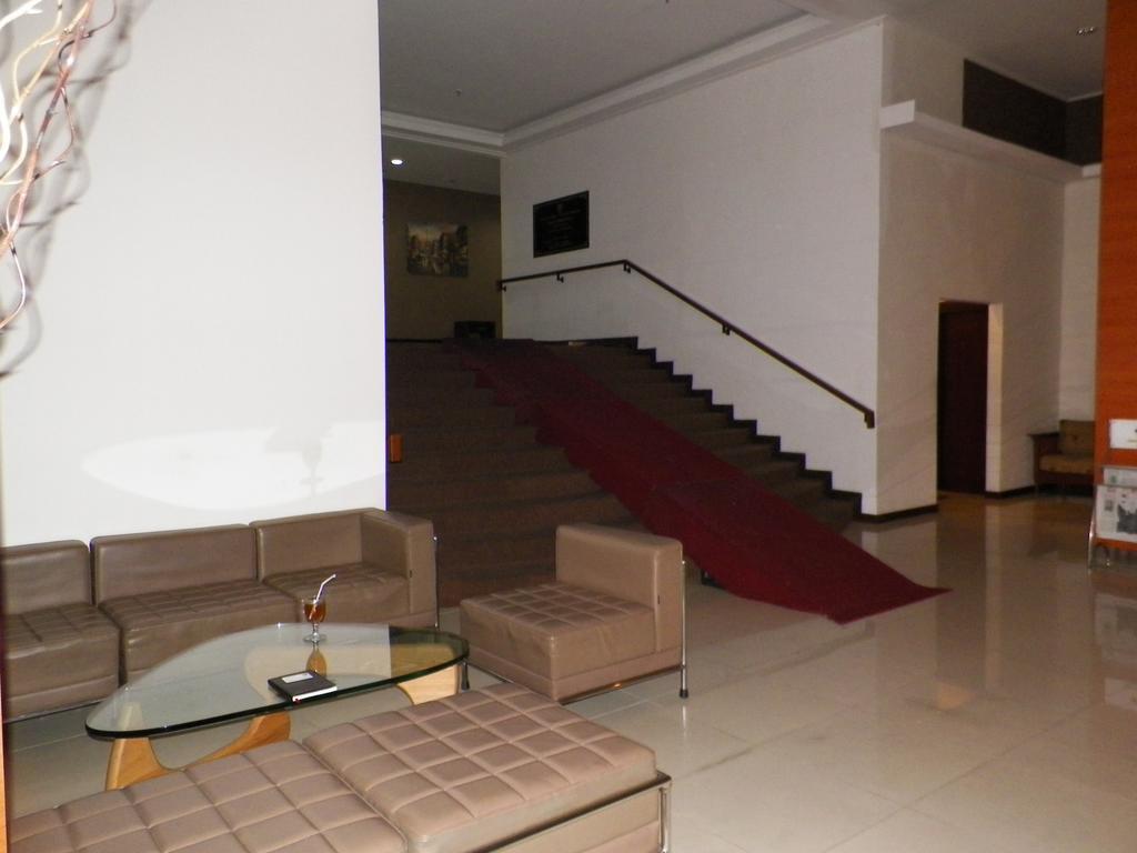 Lampion Hotel Solo מראה חיצוני תמונה
